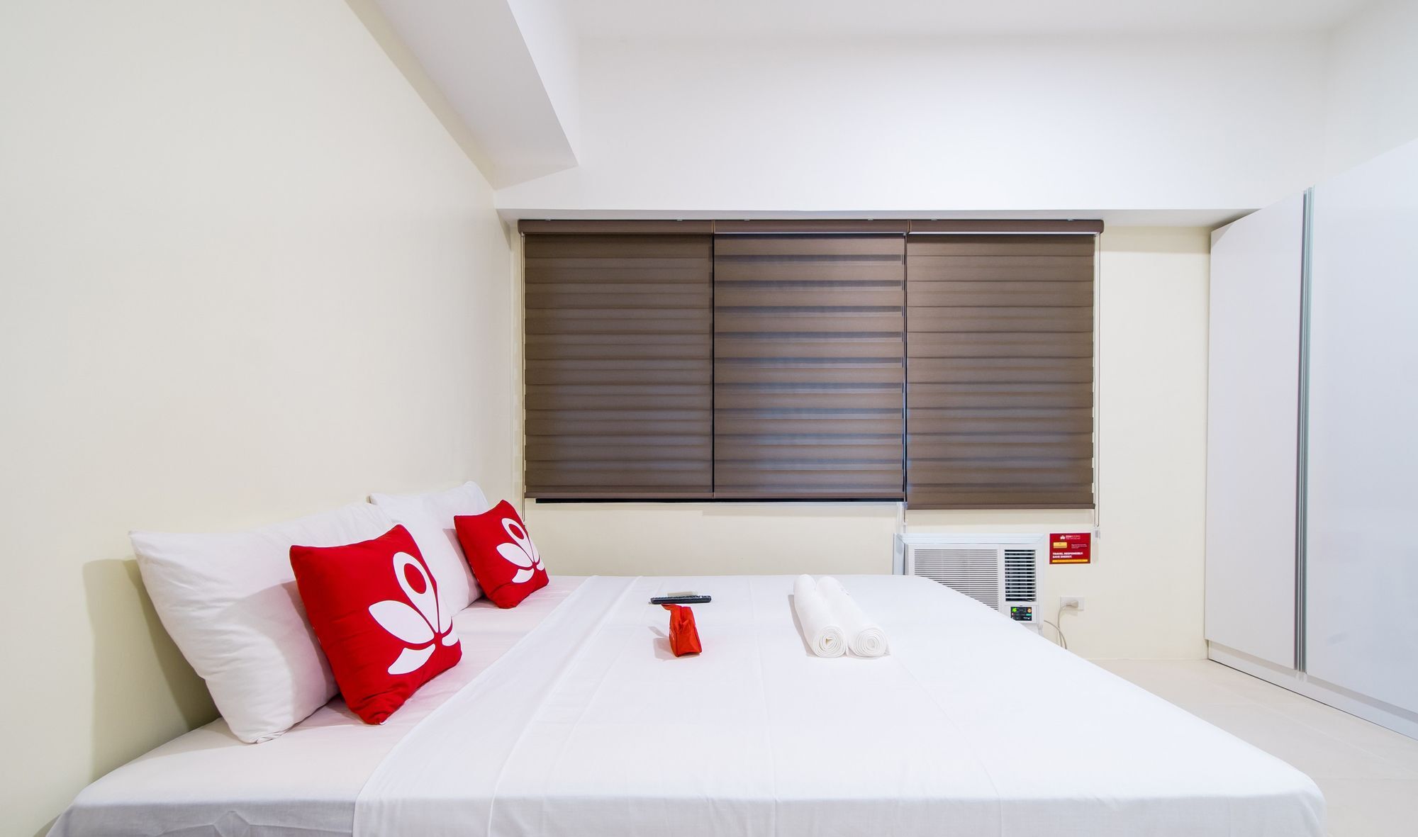 Zen Home At Icon Plaza Bgc Taguig Exterior foto